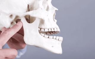 التنظيف العميق للاسنان