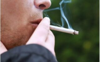 زراعة الأسنان للمدخنين