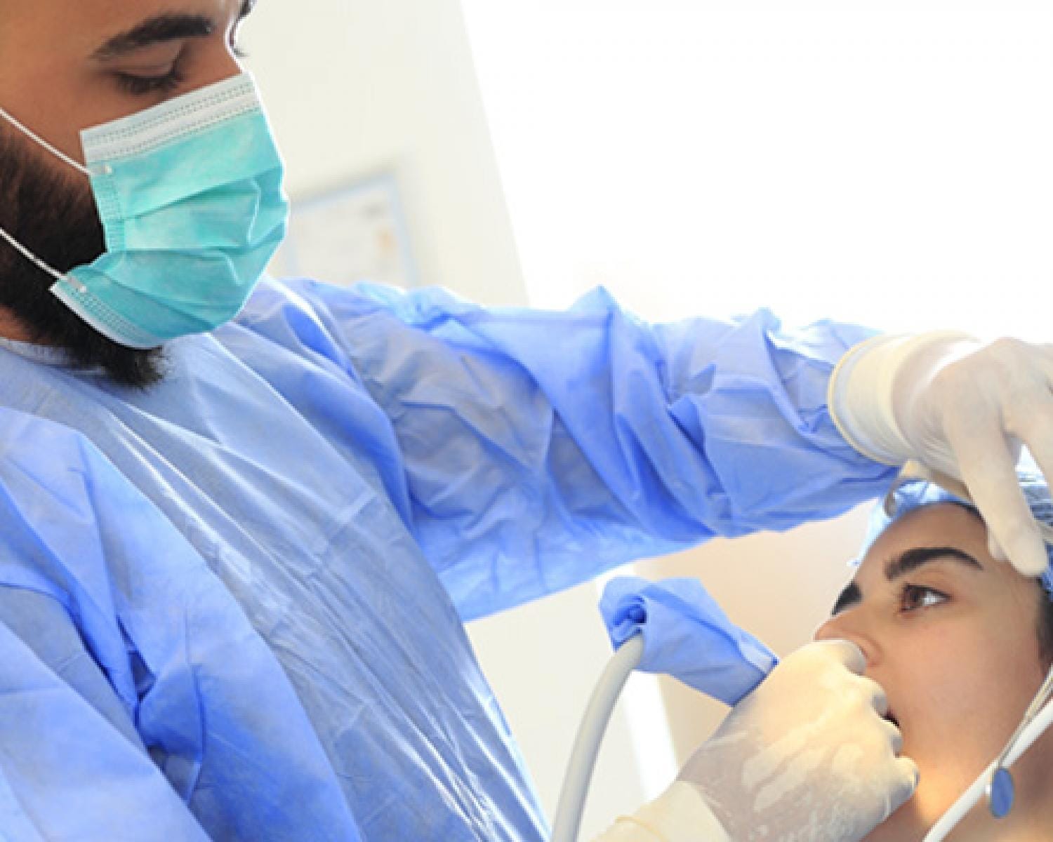 دكتور جراحة وجه وفكين في جدة