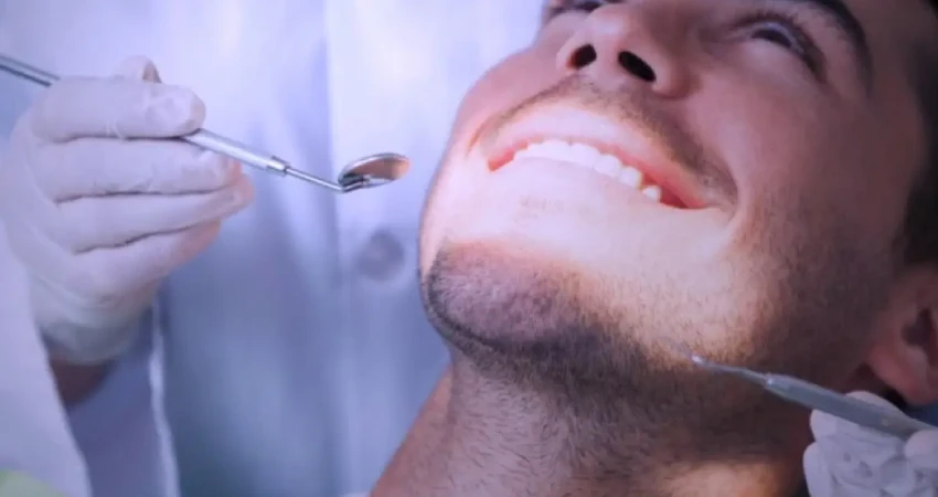 دكتور جراحة الفم والأسنان في جدة